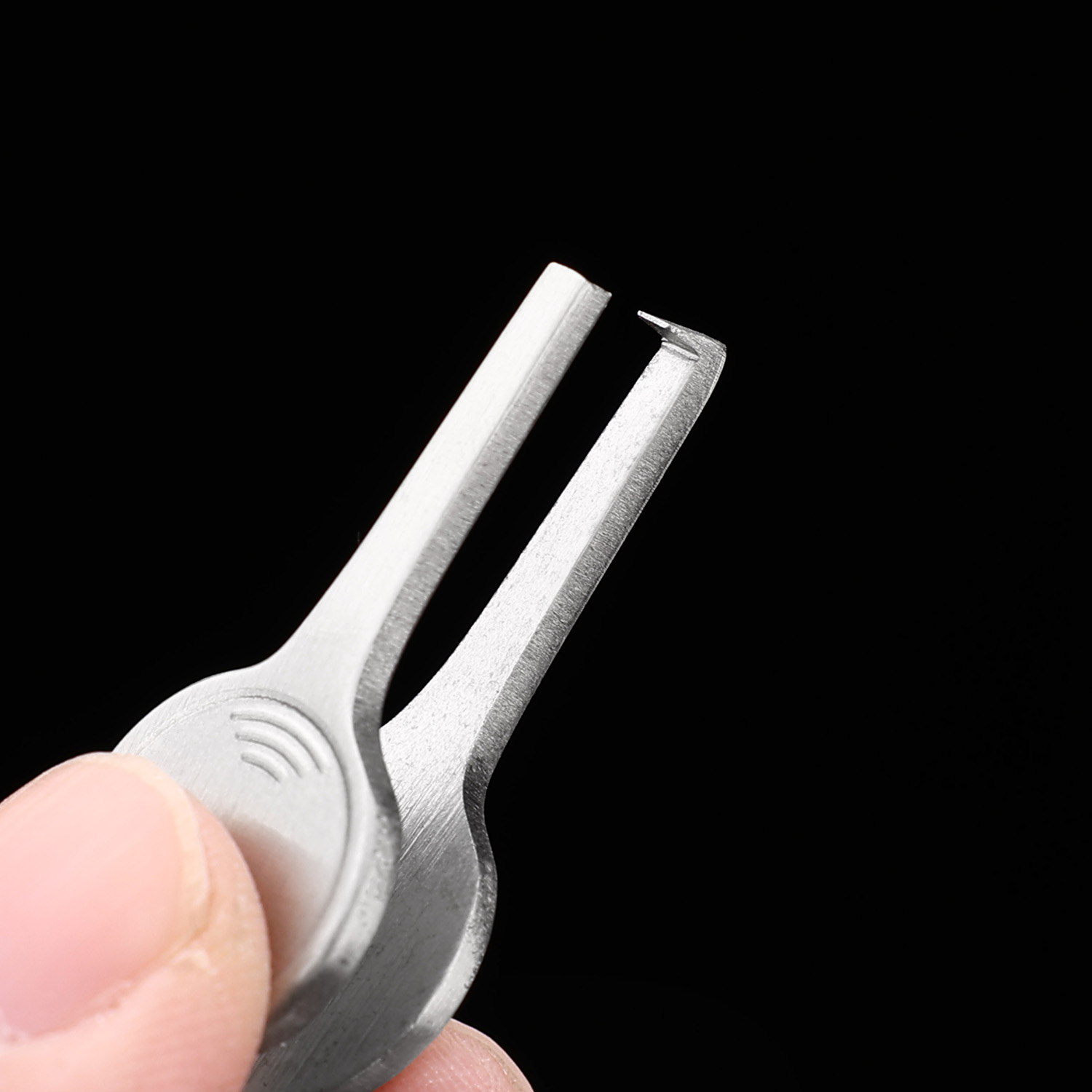 Outil de pêche pour ouvrir les - Fishing Line Cutter avis et prix